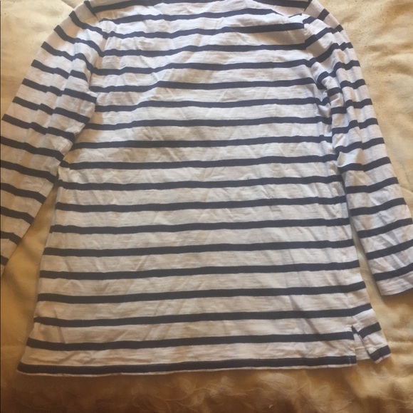 Old Navy Women’s Long Sleeve - Picture 2 of 3